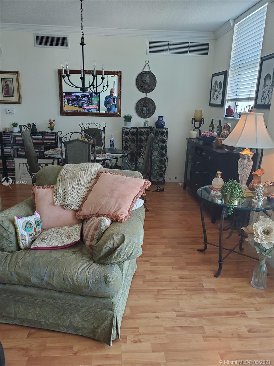 31 5th St, Miami, Florida 33131, 2 Bedrooms Bedrooms, ,2 BathroomsBathrooms,Residential,Sold,BRICKELL ON THE RIVER,5th St,A11035592