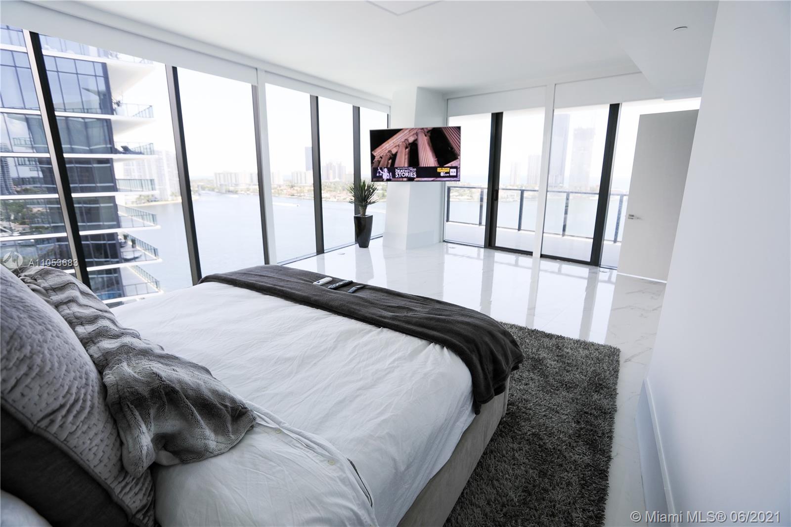 5000 Island Estates Drive, Aventura, Florida 33160, 4 Bedrooms Bedrooms, ,5 BathroomsBathrooms,Residential,Sold,Prive,Island Estates Drive,A11053683