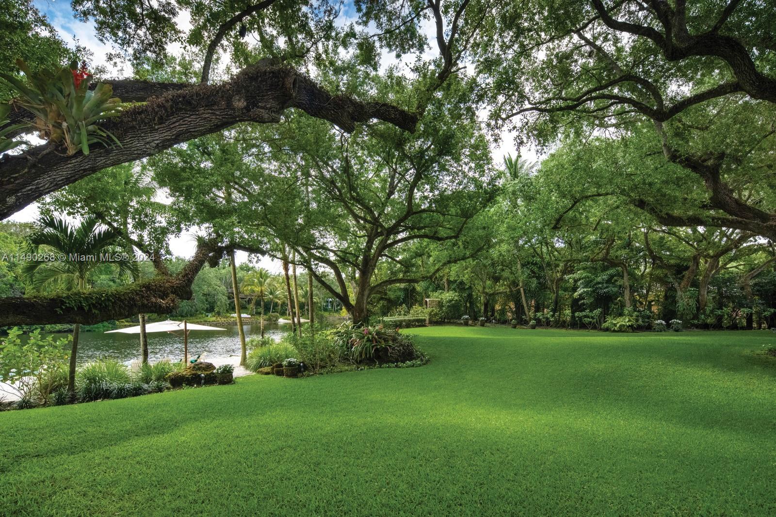 10201 Sabal Palm Ave, Coral Gables, Florida 33156, 5 Bedrooms Bedrooms, ,5 BathroomsBathrooms,Residential,Sold,SNAPPER CREEK LAKES SUB,Sabal Palm Ave,A11490268