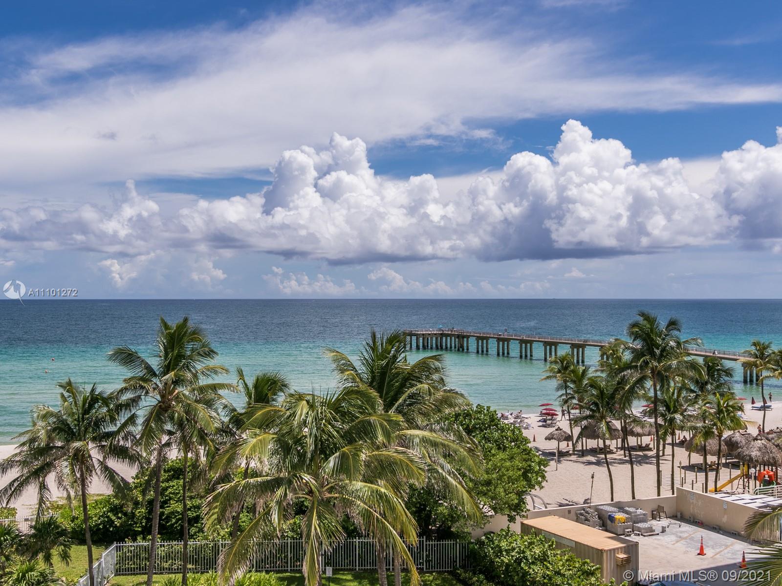 16711 Collins Ave, Sunny Isles Beach, Florida 33160, 3 Bedrooms Bedrooms, ,2 BathroomsBathrooms,Residential,Sold,SANDS POINTE,Collins Ave,A11101272