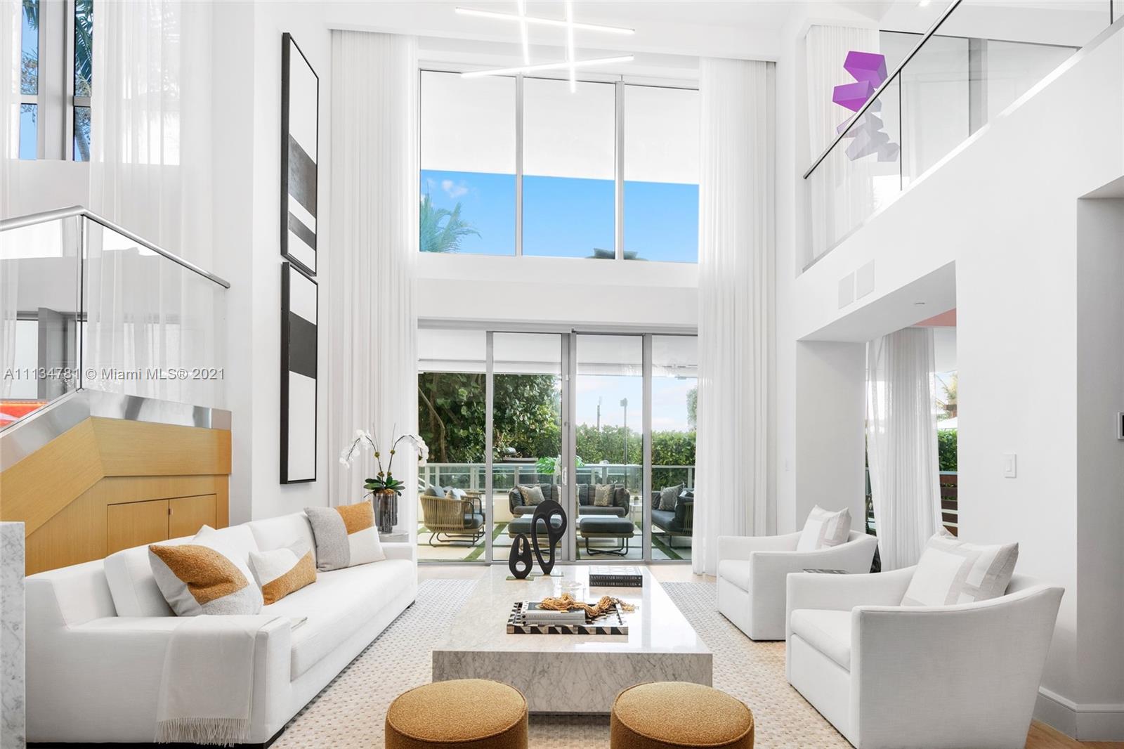 125 Ocean Dr, Miami Beach, Florida 33139, 4 Bedrooms Bedrooms, ,4 BathroomsBathrooms,Residential,Sold,OCEAN HOUSE,Ocean Dr,A11134781