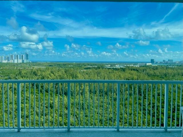 14951 Royal Oaks Ln, Aventura, Florida 33181, 3 Bedrooms Bedrooms, ,3 BathroomsBathrooms,Residential,Sold,151 AT BISCAYNE,Royal Oaks Ln,A11137717