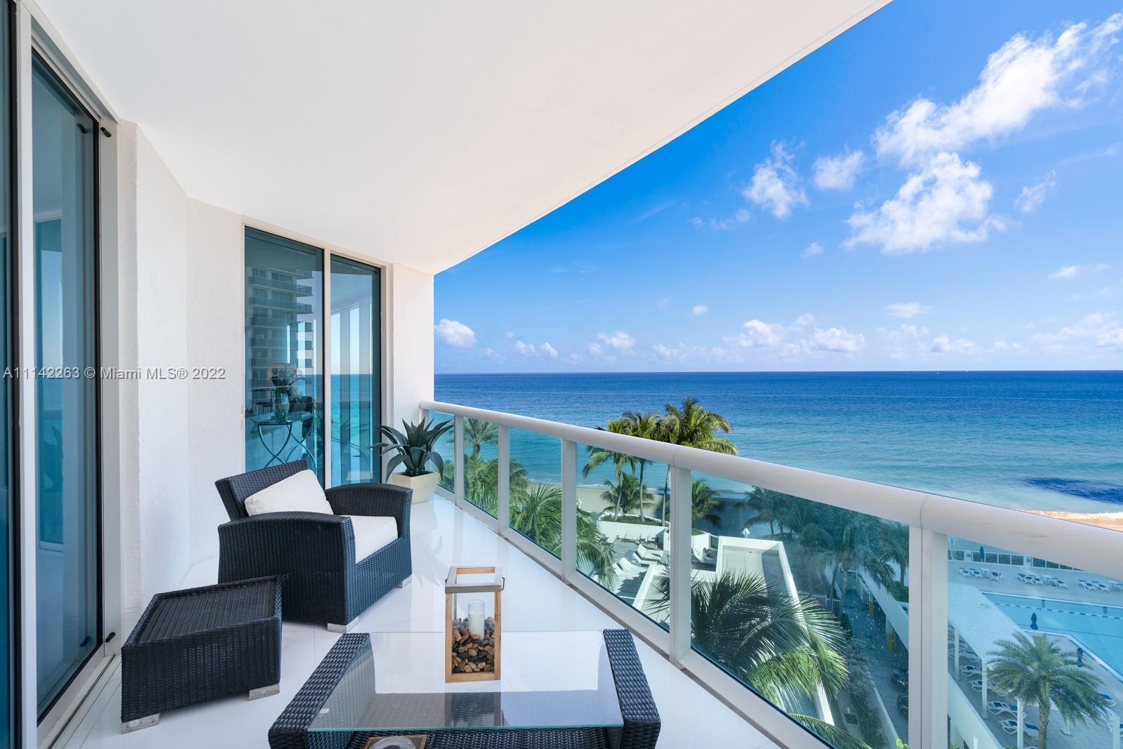 2711 Ocean Dr, Hollywood, Florida 33019, 3 Bedrooms Bedrooms, ,3 BathroomsBathrooms,Residential,Sold,TRUMP HOLLYWOOD,Ocean Dr,A11142263