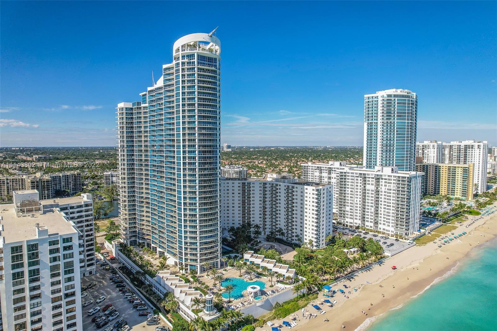 3101 Ocean Dr, Hollywood, Florida 33019, 2 Bedrooms Bedrooms, ,2 BathroomsBathrooms,Residential,Sold,OCEAN PALMS,Ocean Dr,A11143802