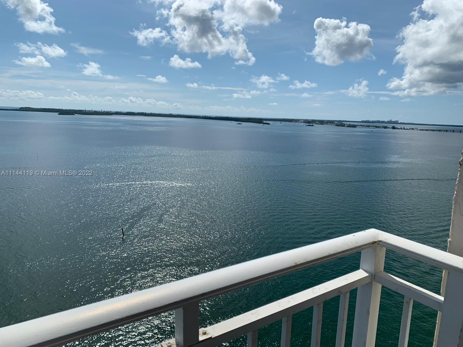 770 Claughton Island Dr, Miami, Florida 33131, 2 Bedrooms Bedrooms, ,2 BathroomsBathrooms,Residential,Sold,Isola condo,Claughton Island Dr,A11144119