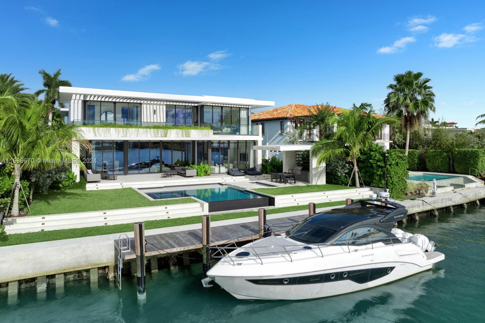 9520 Broadview Dr, Bay Harbor Islands, Florida 33154, 8 Bedrooms Bedrooms, ,9 BathroomsBathrooms,Residential,For Sale,BAY HARBOR ISLAND,Broadview Dr,A11539670