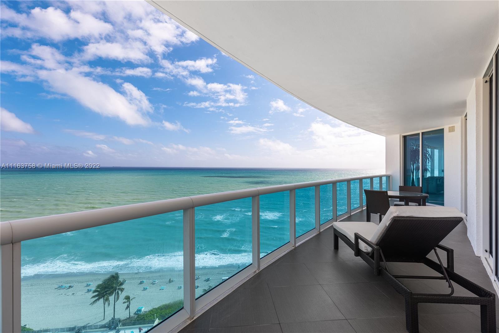 2711 Ocean Dr, Hollywood, Florida 33019, 3 Bedrooms Bedrooms, ,3 BathroomsBathrooms,Residential,Sold,Tru,Ocean Dr,A11163758