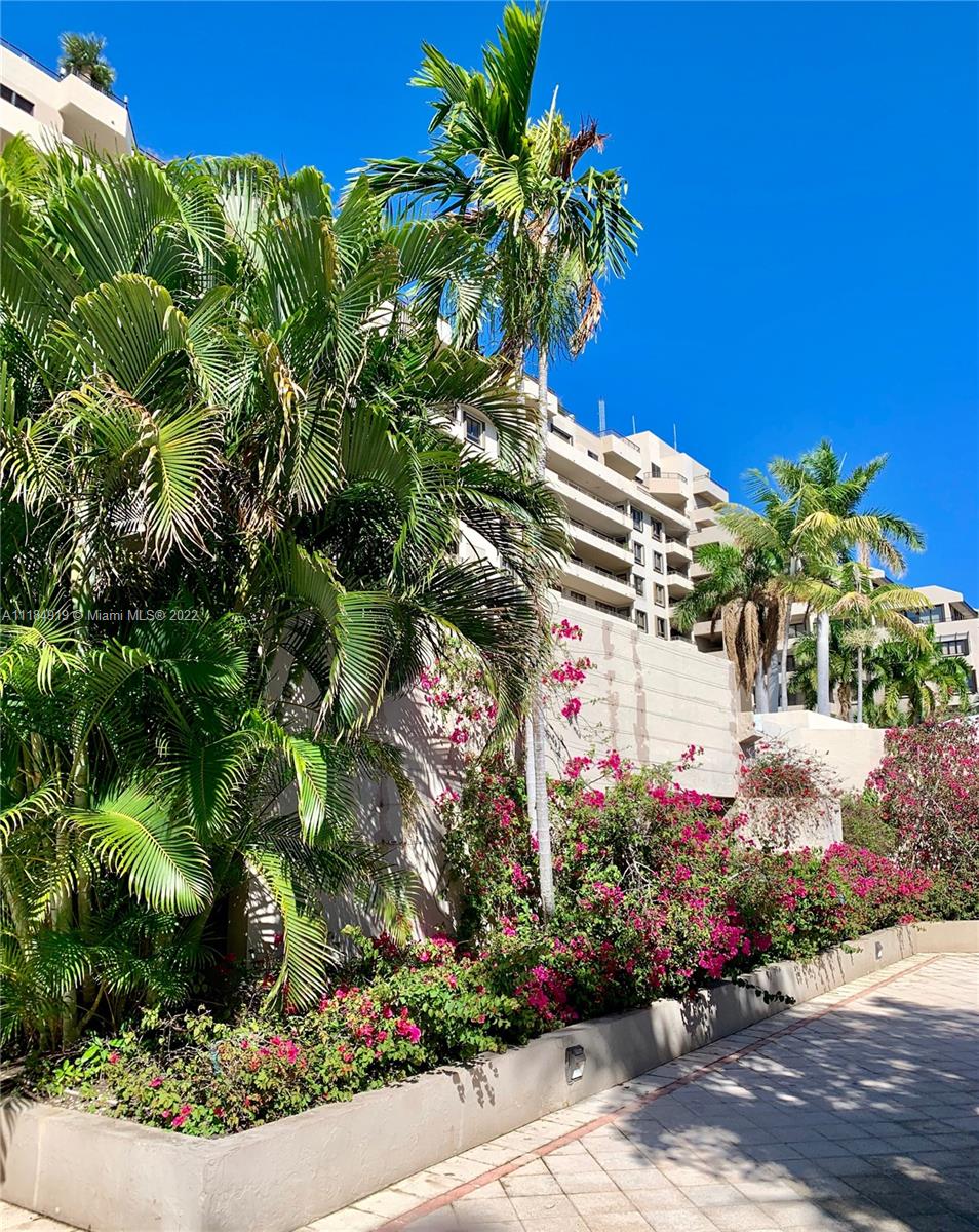 151 Crandon Blvd, Key Biscayne, Florida 33149, 2 Bedrooms Bedrooms, ,2 BathroomsBathrooms,Residential,Sold,Key Colony,Crandon Blvd,A11184919