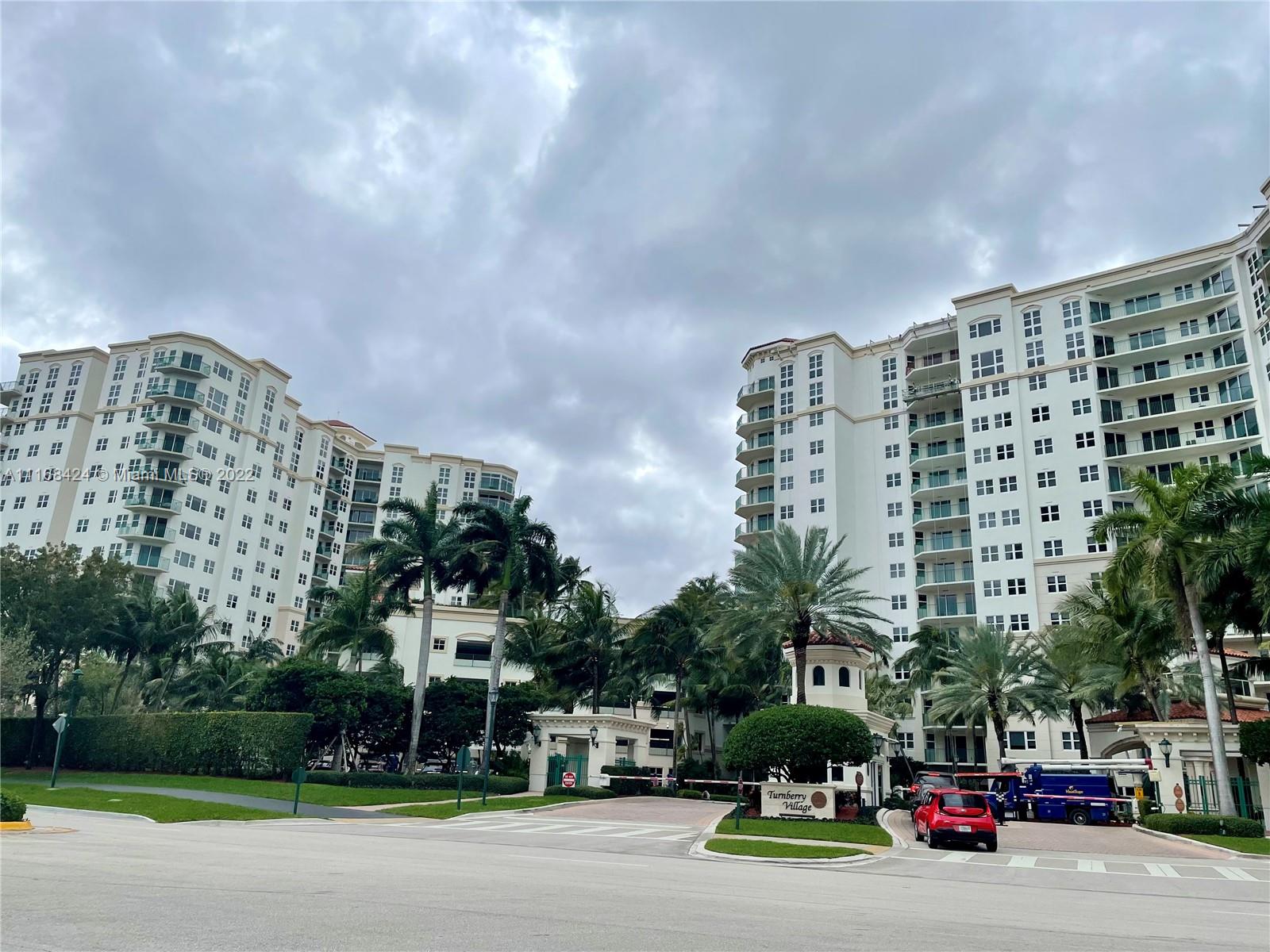 19900 Country Club Dr, Aventura, Florida 33180, 2 Bedrooms Bedrooms, ,2 BathroomsBathrooms,Residential,Sold,TURNBERRY,Country Club Dr,A11168424