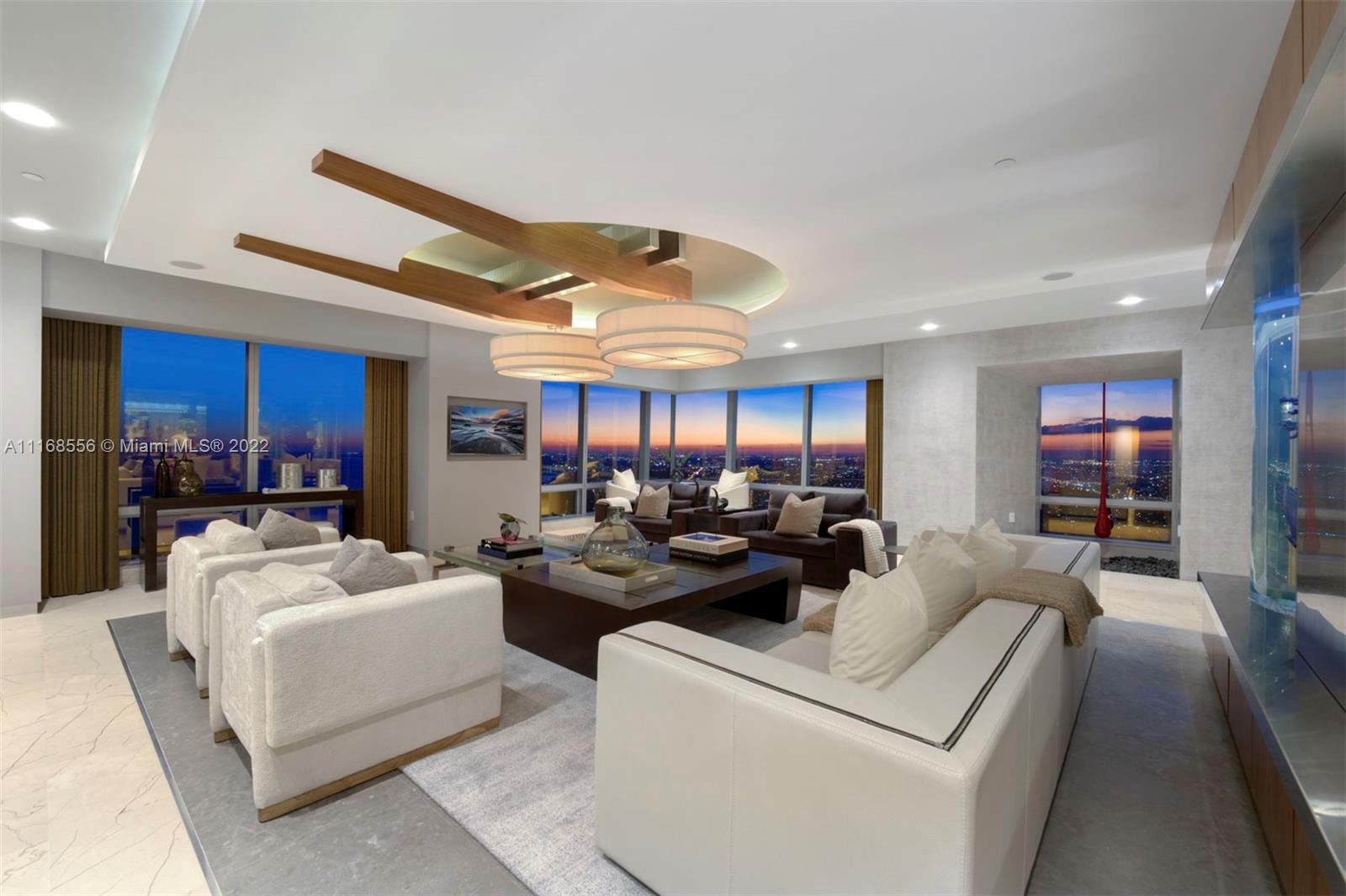 1425 Brickell Ave, Miami, Florida 33131, 3 Bedrooms Bedrooms, ,3 BathroomsBathrooms,Residential,Sold,FOUR SEASONS RESIDENCES,Brickell Ave,A11168556
