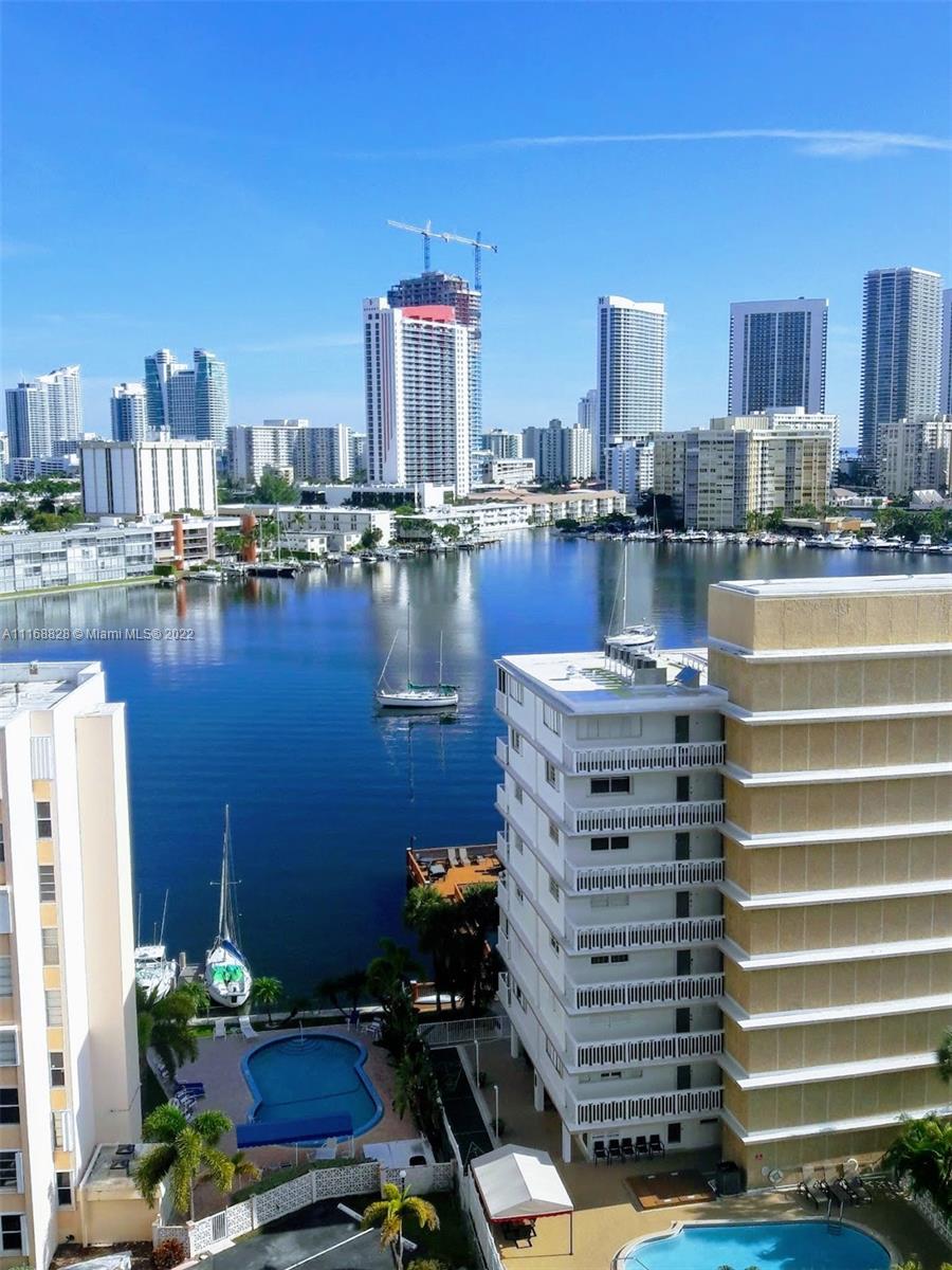 427 Golden Isles Dr, Hallandale Beach, Florida 33009, 2 Bedrooms Bedrooms, ,2 BathroomsBathrooms,Residential,Sold,Golden Horn South,Golden Isles Dr,A11168828