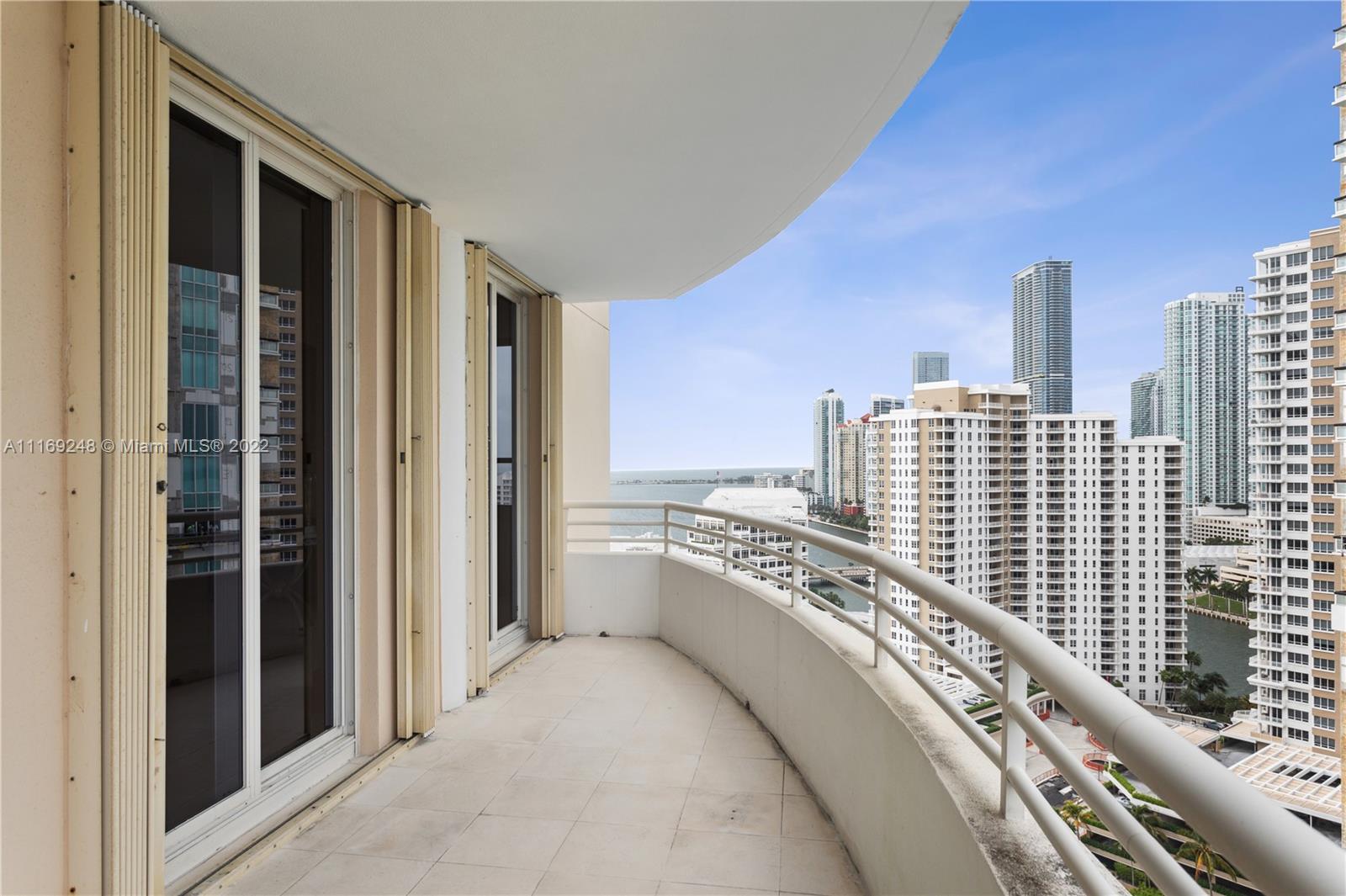 888 Brickell Key Dr, Miami, Florida 33131, 3 Bedrooms Bedrooms, ,3 BathroomsBathrooms,Residential,Sold,One Tequesta Point,Brickell Key Dr,A11169248