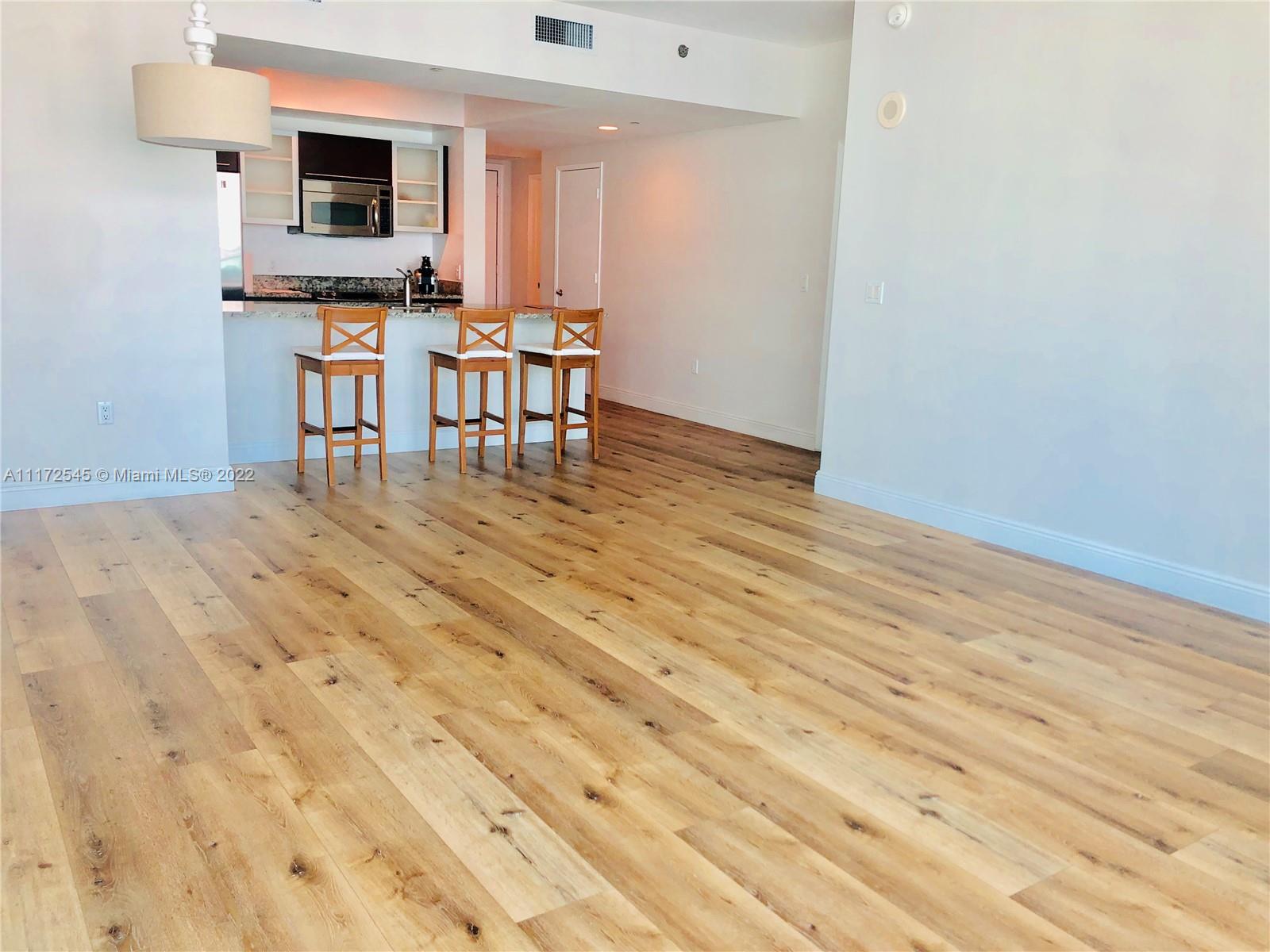 950 Brickell Bay Dr, Miami, Florida 33131, 2 Bedrooms Bedrooms, ,2 BathroomsBathrooms,Residential,Sold,The Plaza on Brickell,Brickell Bay Dr,A11172545