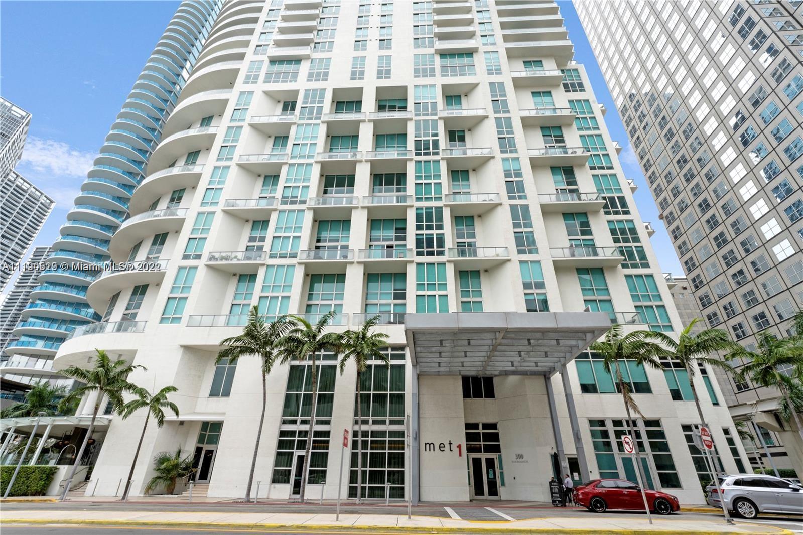 300 Biscayne Blvd, Miami, Florida 33131, 2 Bedrooms Bedrooms, ,2 BathroomsBathrooms,Residential,Sold,MET 1,Biscayne Blvd,A11190529