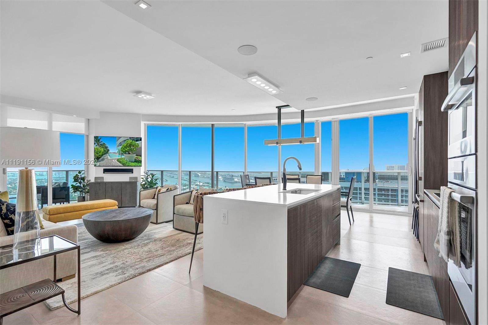 488 18th St, Miami, Florida 33132, 3 Bedrooms Bedrooms, ,4 BathroomsBathrooms,Residential,Sold,Aria On The Bay,18th St,A11191156