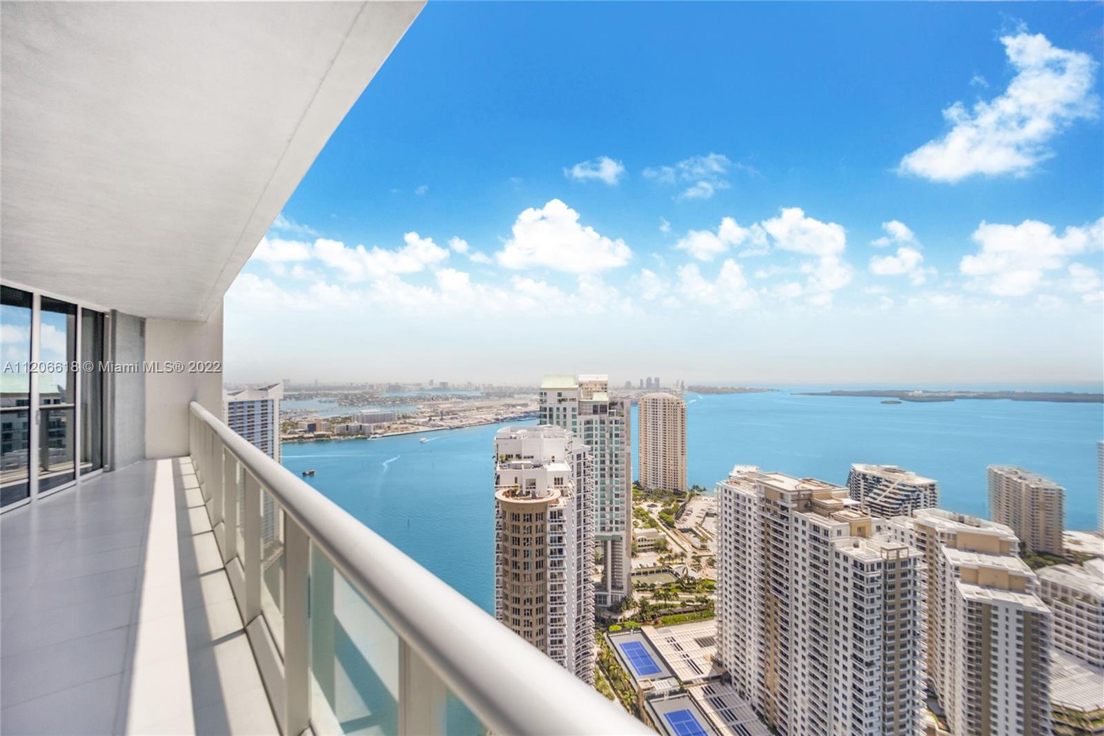 465 Brickell Ave, Miami, Florida 33131, 2 Bedrooms Bedrooms, ,2 BathroomsBathrooms,Residential,Sold,Icon Tower 1,Brickell Ave,A11206618