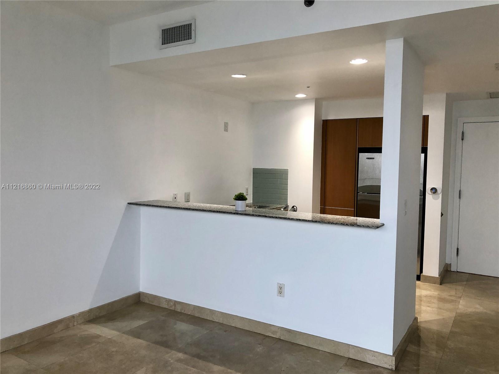 1060 Brickell Ave, Miami, Florida 33131, ,1 BathroomBathrooms,Residential,Sold,1060 Brickell,Brickell Ave,A11216860