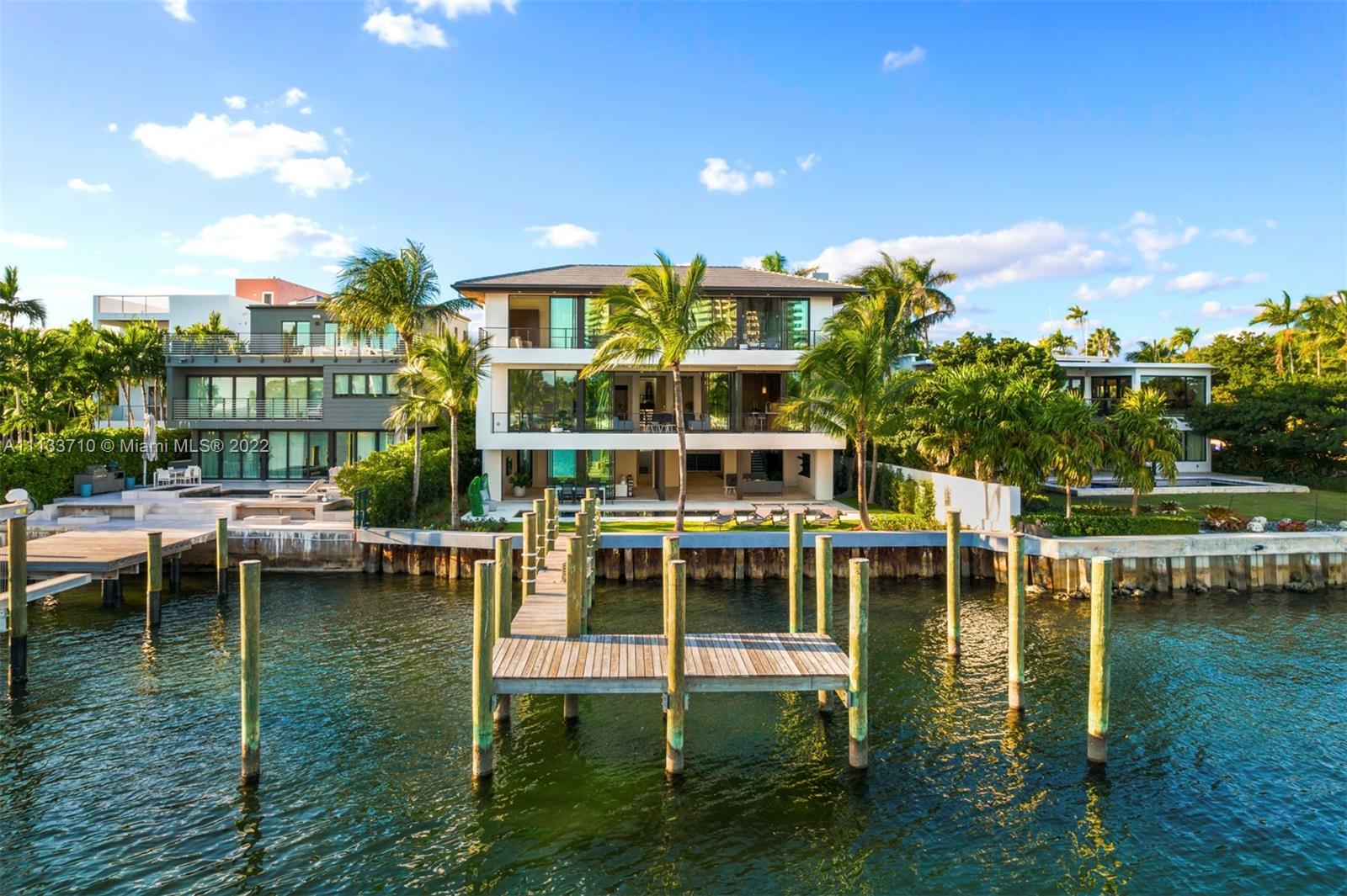 1800 Bayshore Ln, Coconut Grove, Florida 33133, 6 Bedrooms Bedrooms, ,6 BathroomsBathrooms,Residential,Sold,FAIRHAVEN,Bayshore Ln,A11133710