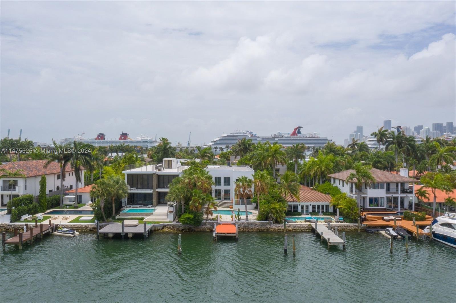 251 Coconut Ln, Miami Beach, Florida 33139, 5 Bedrooms Bedrooms, ,4 BathroomsBathrooms,Residential,For Sale,RIVIERA 1ST & 2ND ADDN AM,Coconut Ln,A11475625