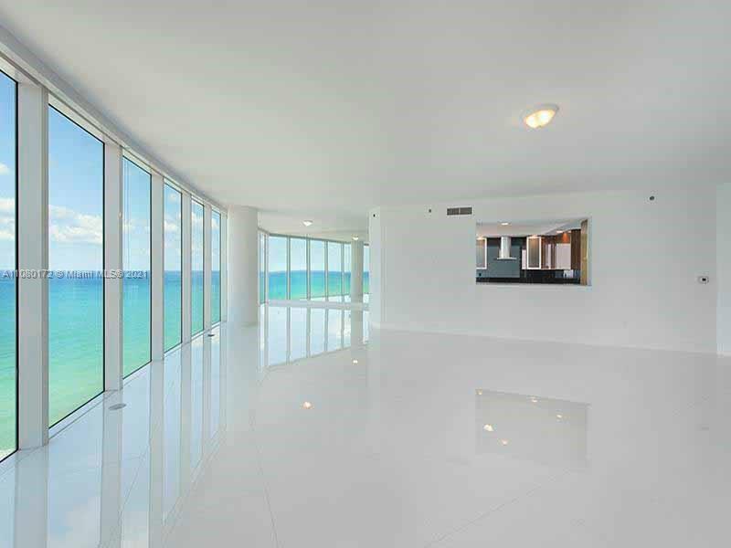 2711 Ocean Dr, Hollywood, Florida 33019, 3 Bedrooms Bedrooms, ,3 BathroomsBathrooms,Residential,Sold,Trump Hollywood,Ocean Dr,A11080172