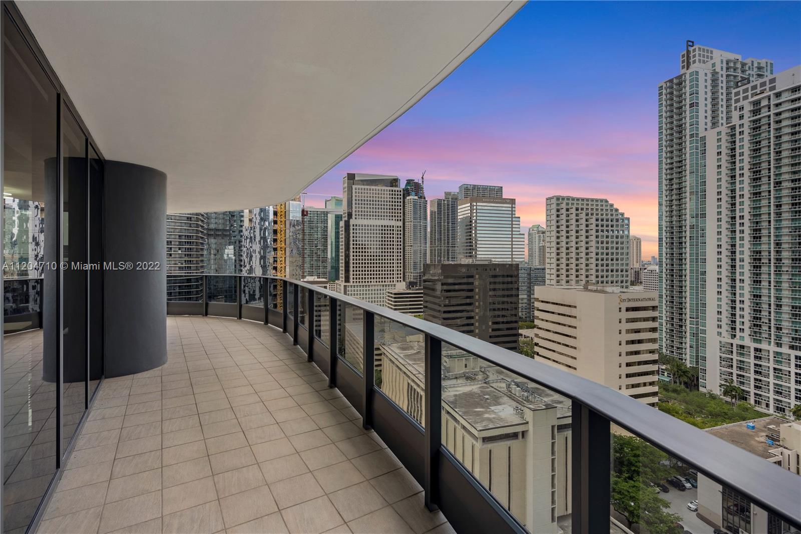 1000 Brickell Plz, Miami, Florida 33131, 2 Bedrooms Bedrooms, ,2 BathroomsBathrooms,Residential,Sold,BRICKELL FLATIRON CONDO,Brickell Plz,A11204710