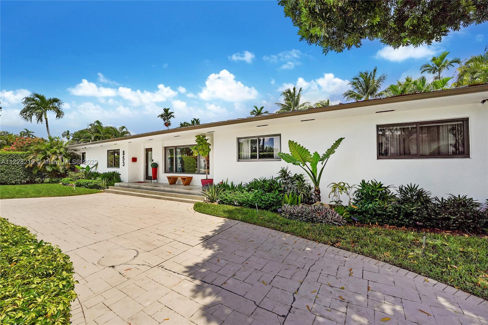 853 96th St, Miami Shores, Florida 33138, 3 Bedrooms Bedrooms, ,2 BathroomsBathrooms,Residential,Sold,MIAMI SHORES SEC 3,96th St,A11228219