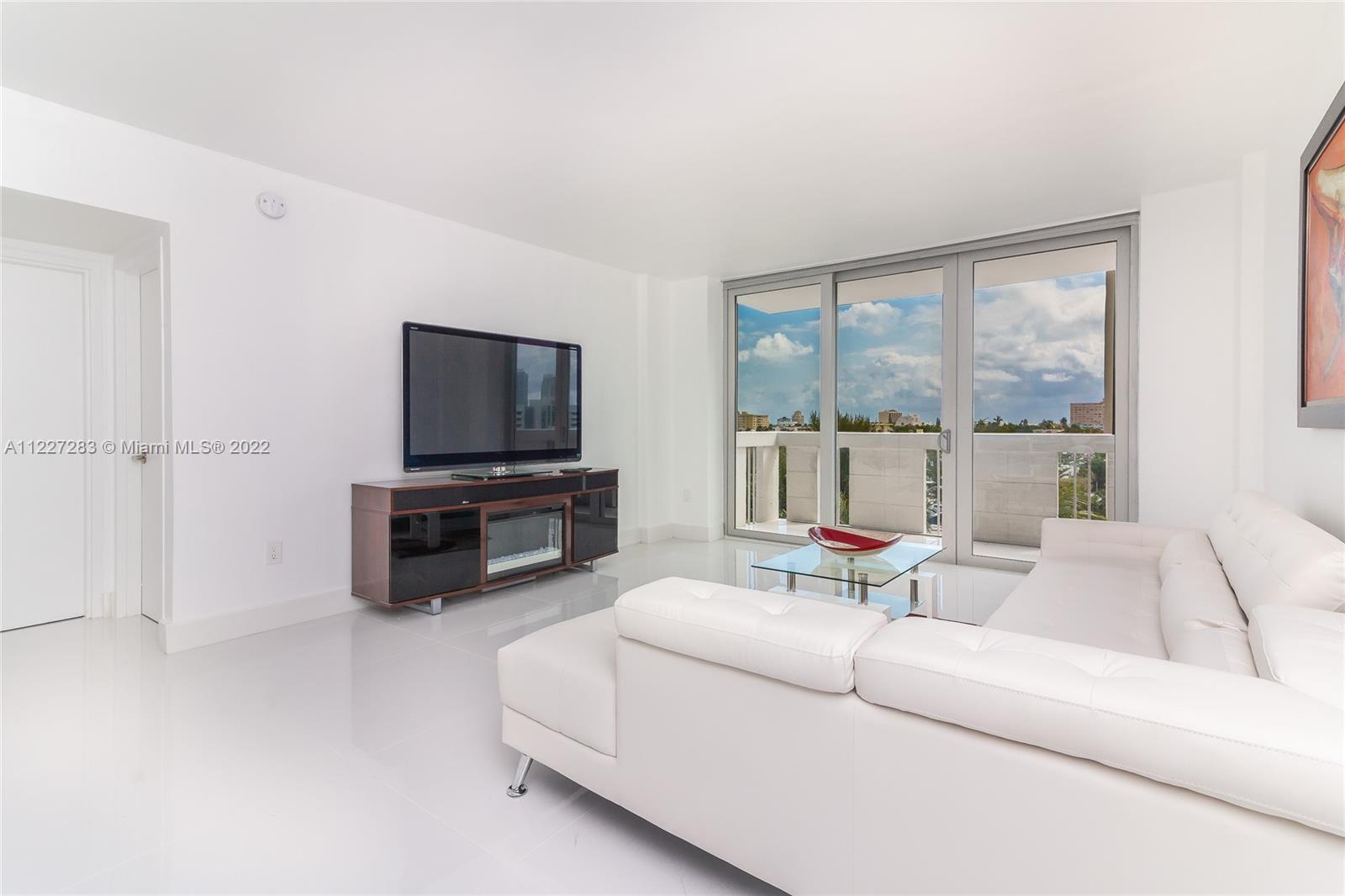 800 West Ave, Miami Beach, Florida 33139, 1 Bedroom Bedrooms, ,1 BathroomBathrooms,Residential,Sold,SOUTH BAY CLUB CONDO,West Ave,A11227283