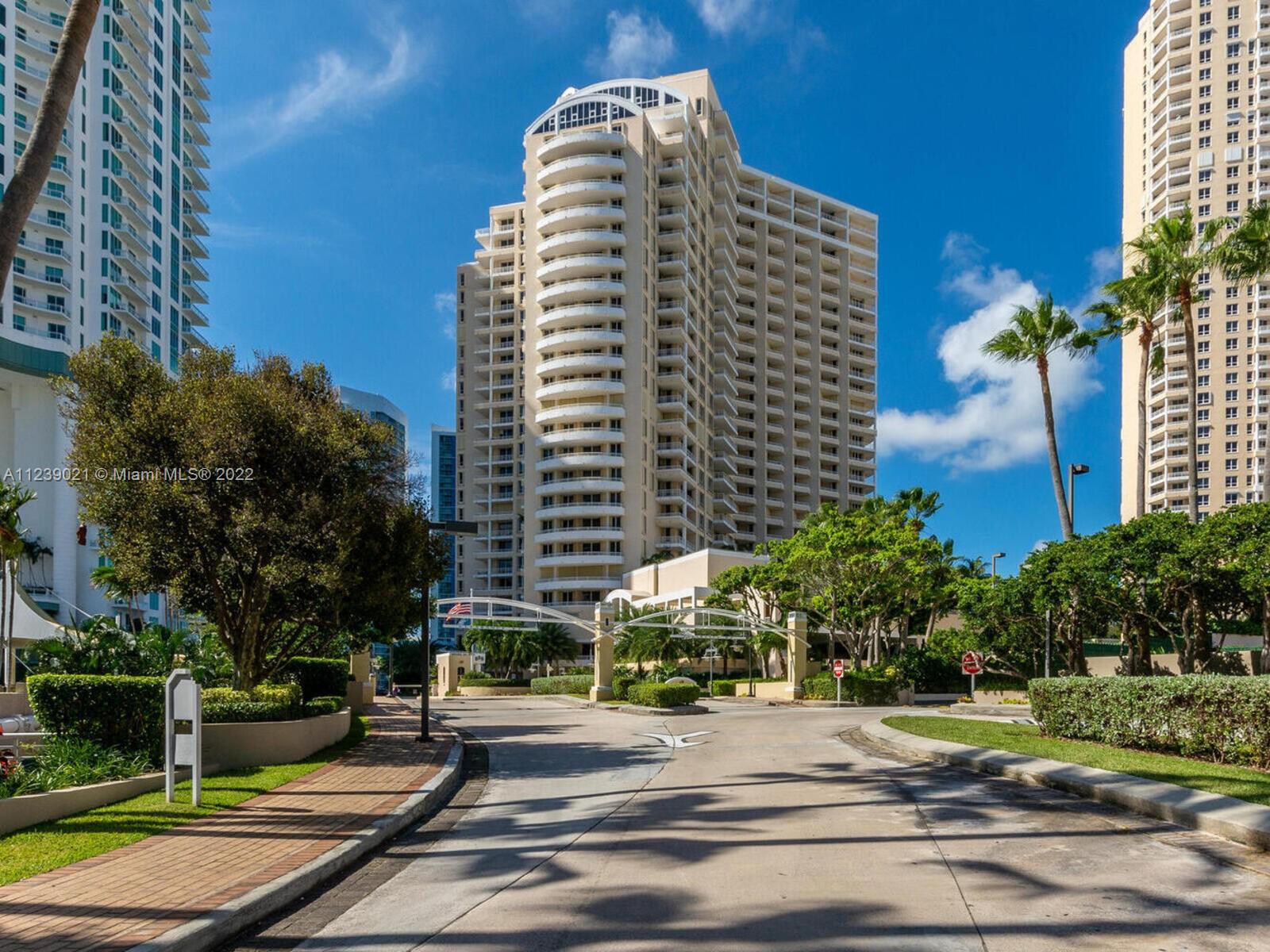 888 Brickell Key Dr, Miami, Florida 33131, 2 Bedrooms Bedrooms, ,2 BathroomsBathrooms,Residential,Sold,One Tequesta Brickell key,Brickell Key Dr,A11239021