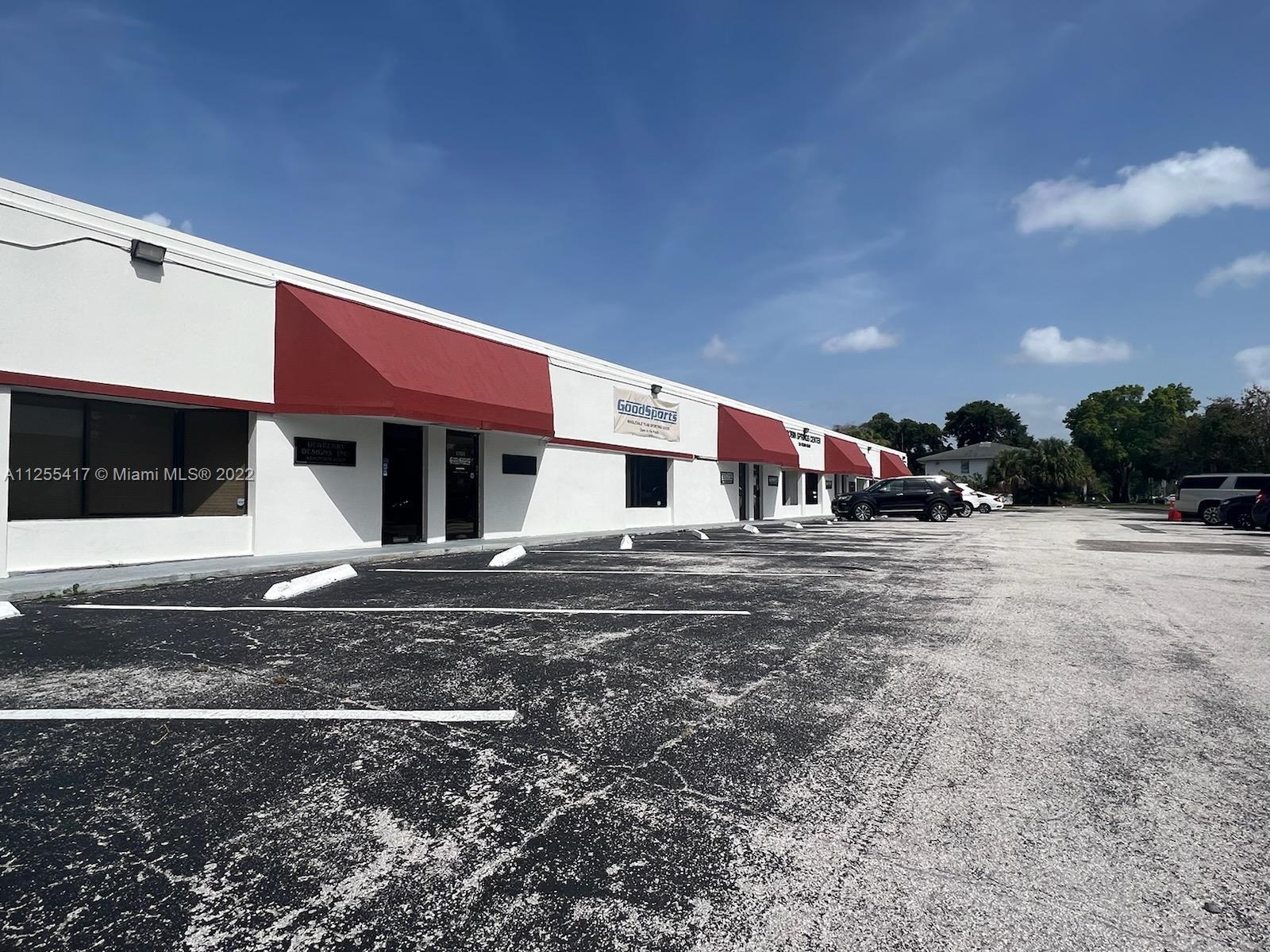 124 Robin, Other City - In The State Of Florida, Florida 32701, ,Commercial Sale,Sold,Robin,A11255417