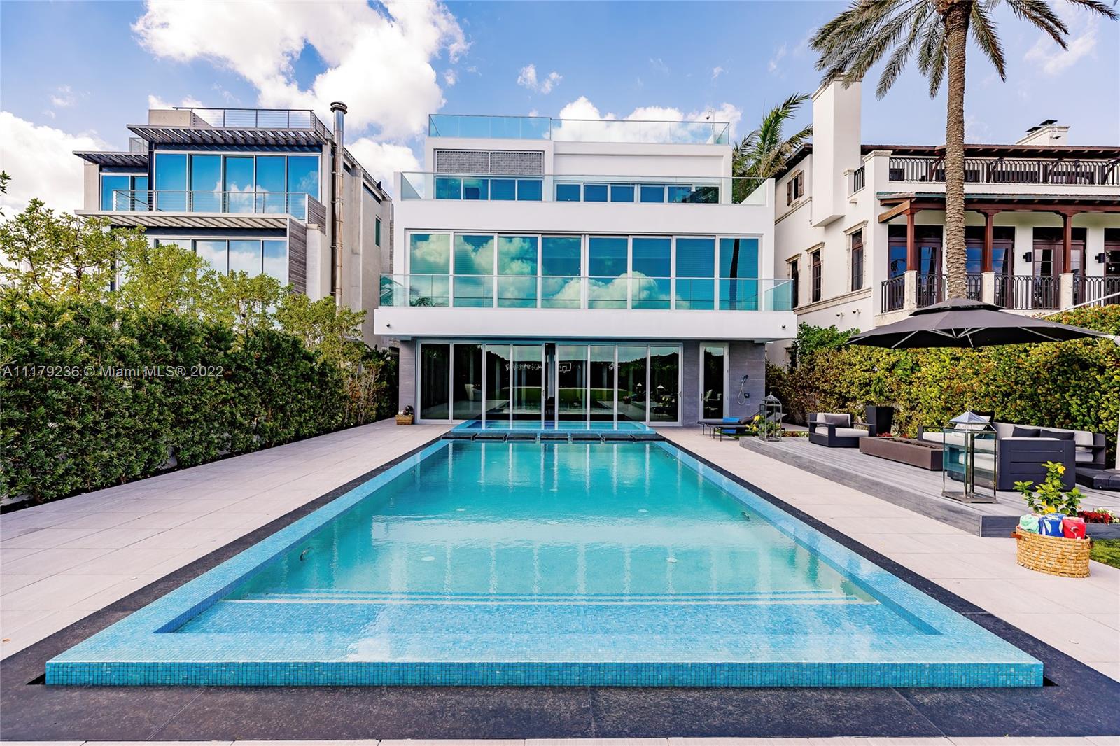 7717 Atlantic Way, Miami Beach, Florida 33141, 5 Bedrooms Bedrooms, ,7 BathroomsBathrooms,Residential,Sold,ALTOS DEL MAR NO 1,Atlantic Way,A11179236