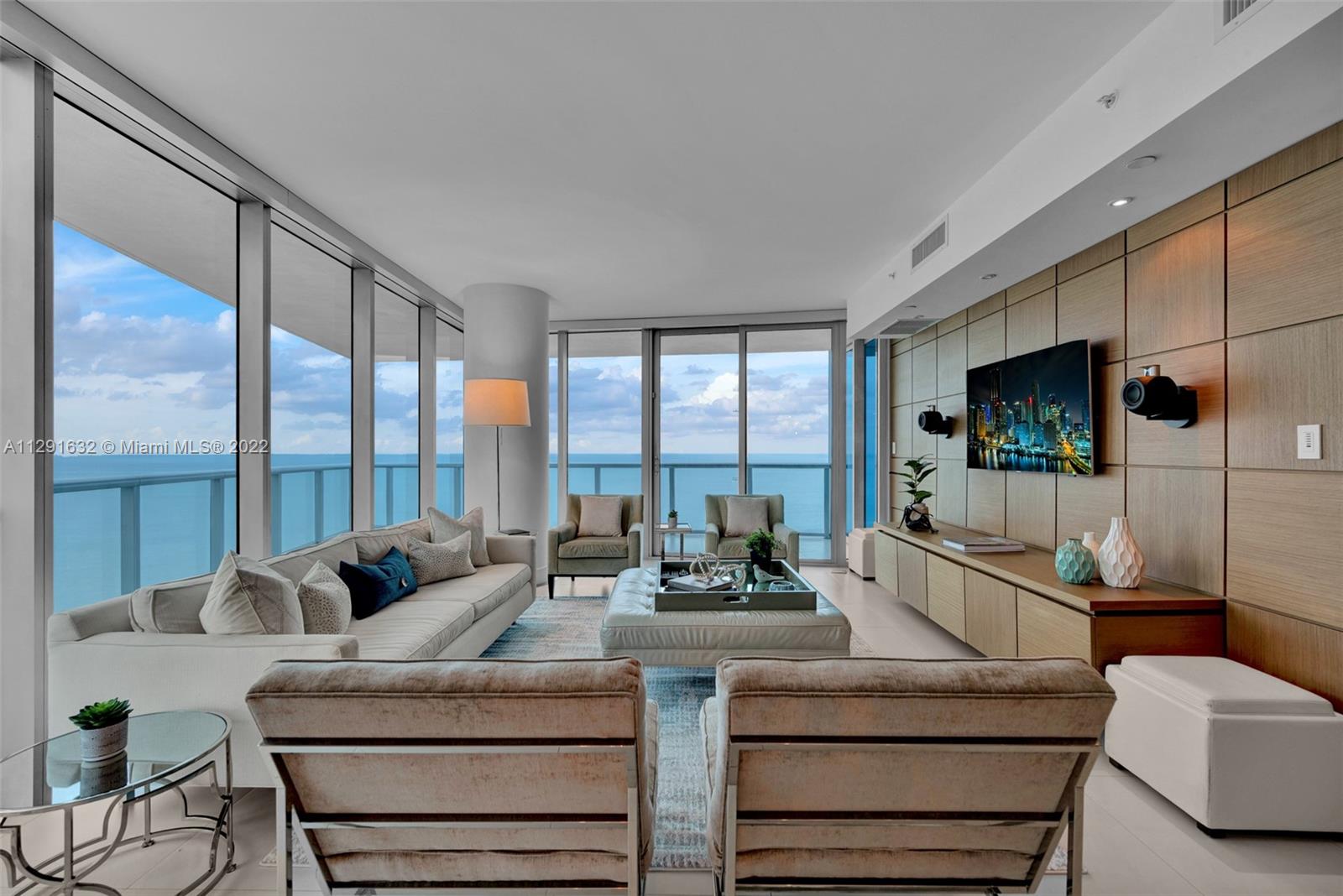 17001 Collins Ave, Sunny Isles Beach, Florida 33160, 4 Bedrooms Bedrooms, ,4 BathroomsBathrooms,Residential,Sold,Jade Beach,Collins Ave,A11291632