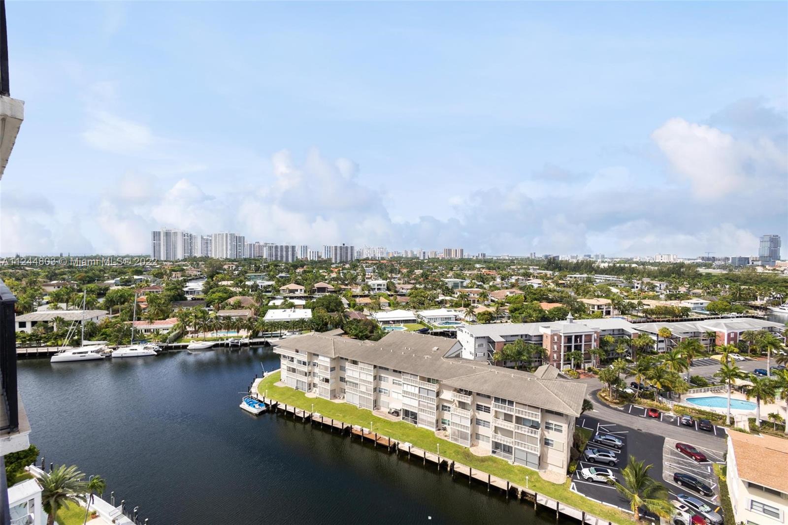427 Golden Isles Dr, Hallandale Beach, Florida 33009, 2 Bedrooms Bedrooms, ,2 BathroomsBathrooms,Residential,Sold,GOLDEN HORN SOUTH,Golden Isles Dr,A11244803