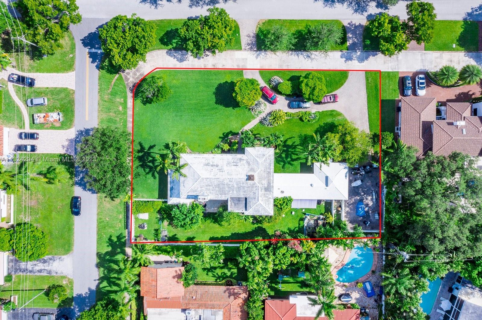 1285 101st St, Miami Shores, Florida 33138, 5 Bedrooms Bedrooms, ,6 BathroomsBathrooms,Residential,Sold,MIAMI SHORES SEC 8 AMD &,101st St,A11324294