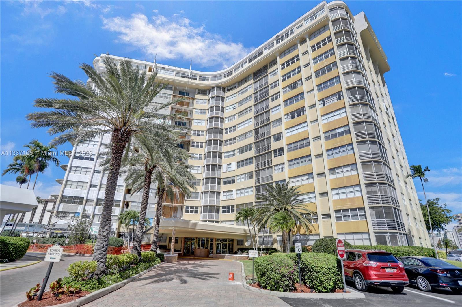 100 Golden Isles Dr, Hallandale Beach, Florida 33009, 2 Bedrooms Bedrooms, ,2 BathroomsBathrooms,Residential,Sold,LAKE POINT TOWERS,Golden Isles Dr,A11337106
