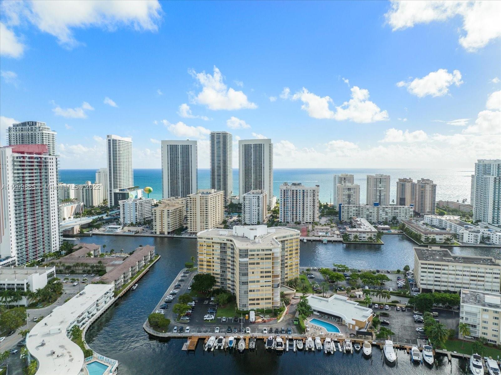 100 Golden Isles Dr, Hallandale Beach, Florida 33009, 2 Bedrooms Bedrooms, ,2 BathroomsBathrooms,Residential,Sold,LAKE POINT TOWER CONDO,Golden Isles Dr,A11293885