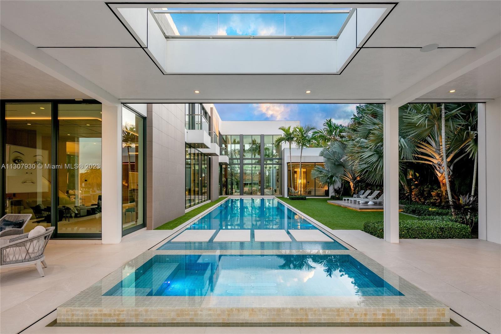 160 Spyglass Ln, Jupiter, Florida 33477, 5 Bedrooms Bedrooms, ,6 BathroomsBathrooms,Residential,Sold,ADMIRALS COVE PAR C,Spyglass Ln,A11307930