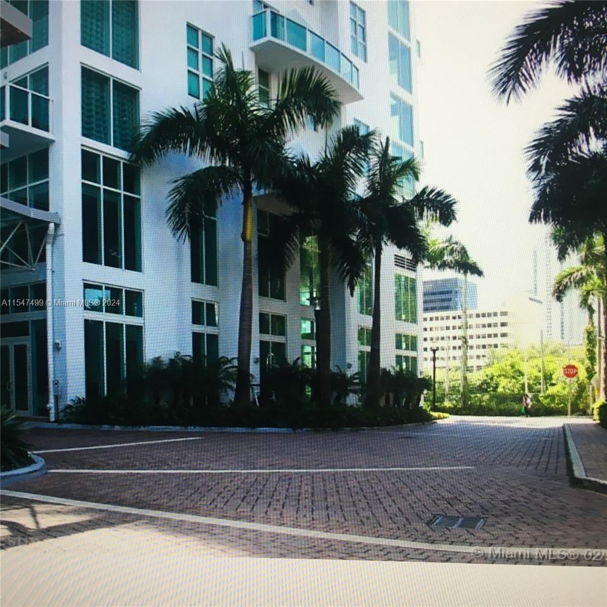 31 5th St, Miami, Florida 33131, 1 Bedroom Bedrooms, ,1 BathroomBathrooms,Residential Lease,For Rent,BRICKELL ON THE RIVER N T,5th St,A11547499