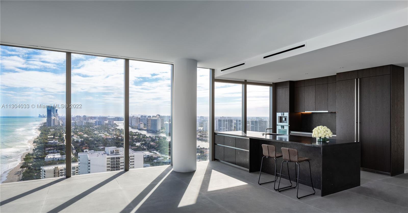 2000 Ocean Dr, Hallandale Beach, Florida 33009, 3 Bedrooms Bedrooms, ,3 BathroomsBathrooms,Residential,Sold,2000 Ocean,Ocean Dr,A11304033