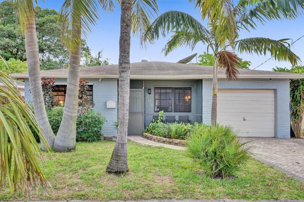 208 2nd Ave, Hallandale Beach, Florida 33009, 4 Bedrooms Bedrooms, ,2 BathroomsBathrooms,Residential Lease,For Rent,TOWN OF HALLANDALE B-13,2nd Ave,A11554609