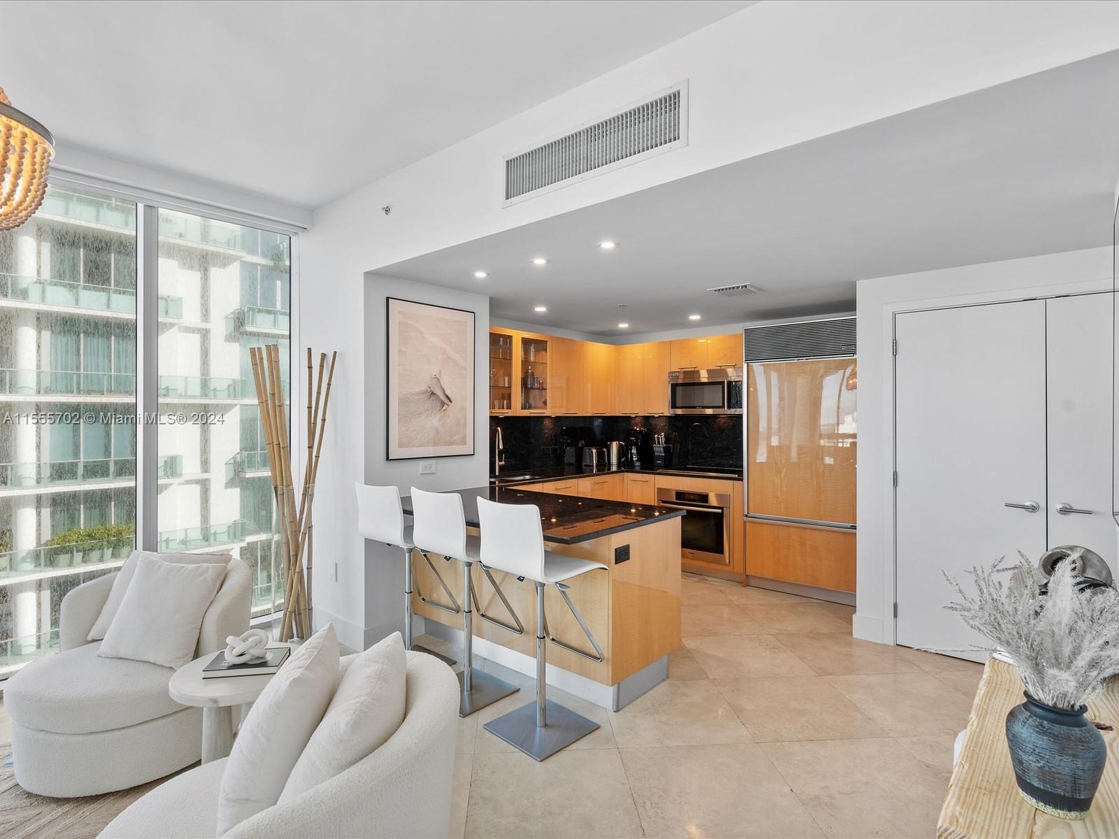6899 Collins Ave, Miami Beach, Florida 33141, 1 Bedroom Bedrooms, ,1 BathroomBathrooms,Residential Lease,For Rent,NORTH CARILLON BEACH COND,Collins Ave,A11555702