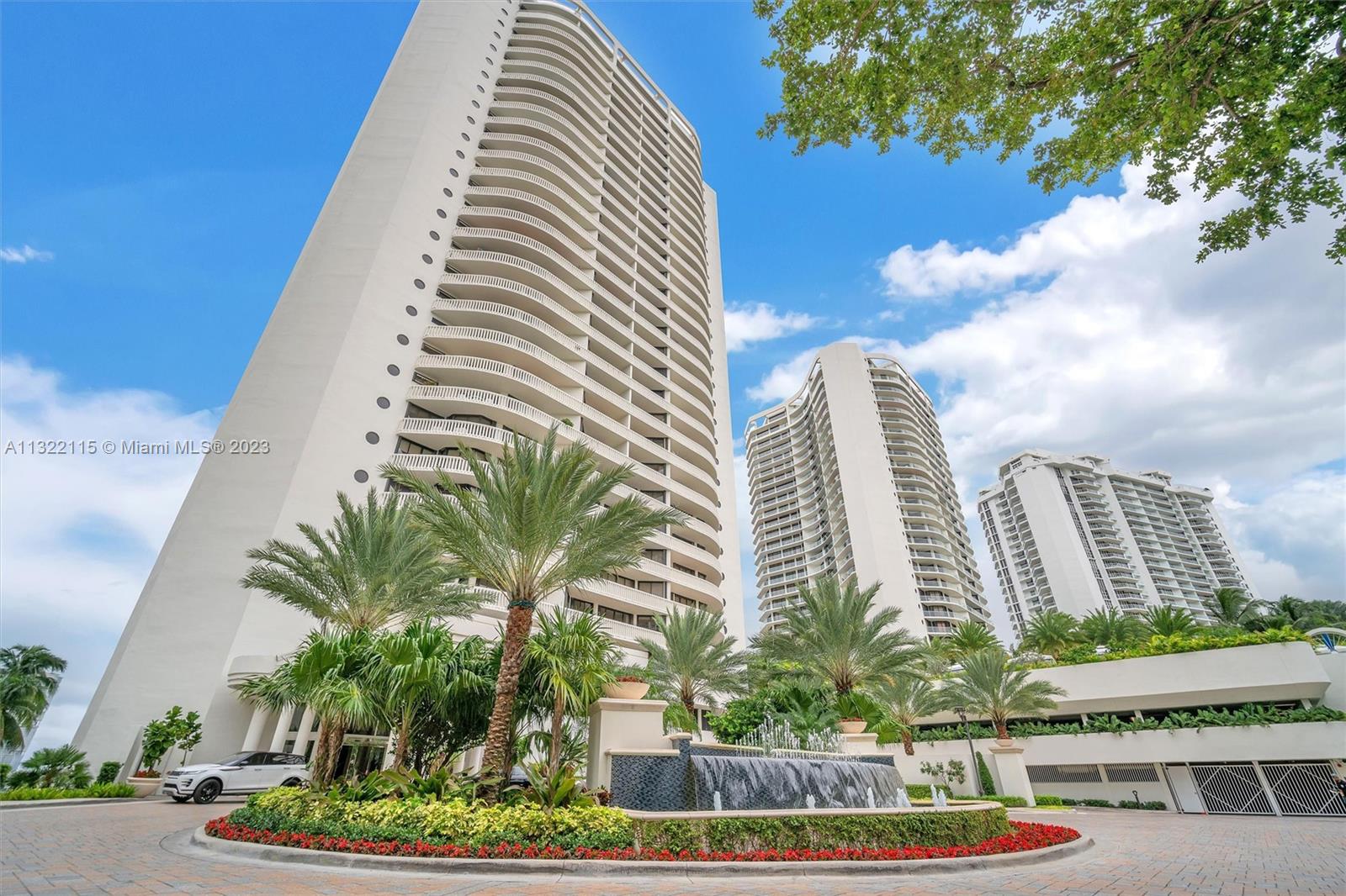 3000 Island Blvd, Aventura, Florida 33160, 2 Bedrooms Bedrooms, ,2 BathroomsBathrooms,Residential,Sold,Williams island,Island Blvd,A11322115