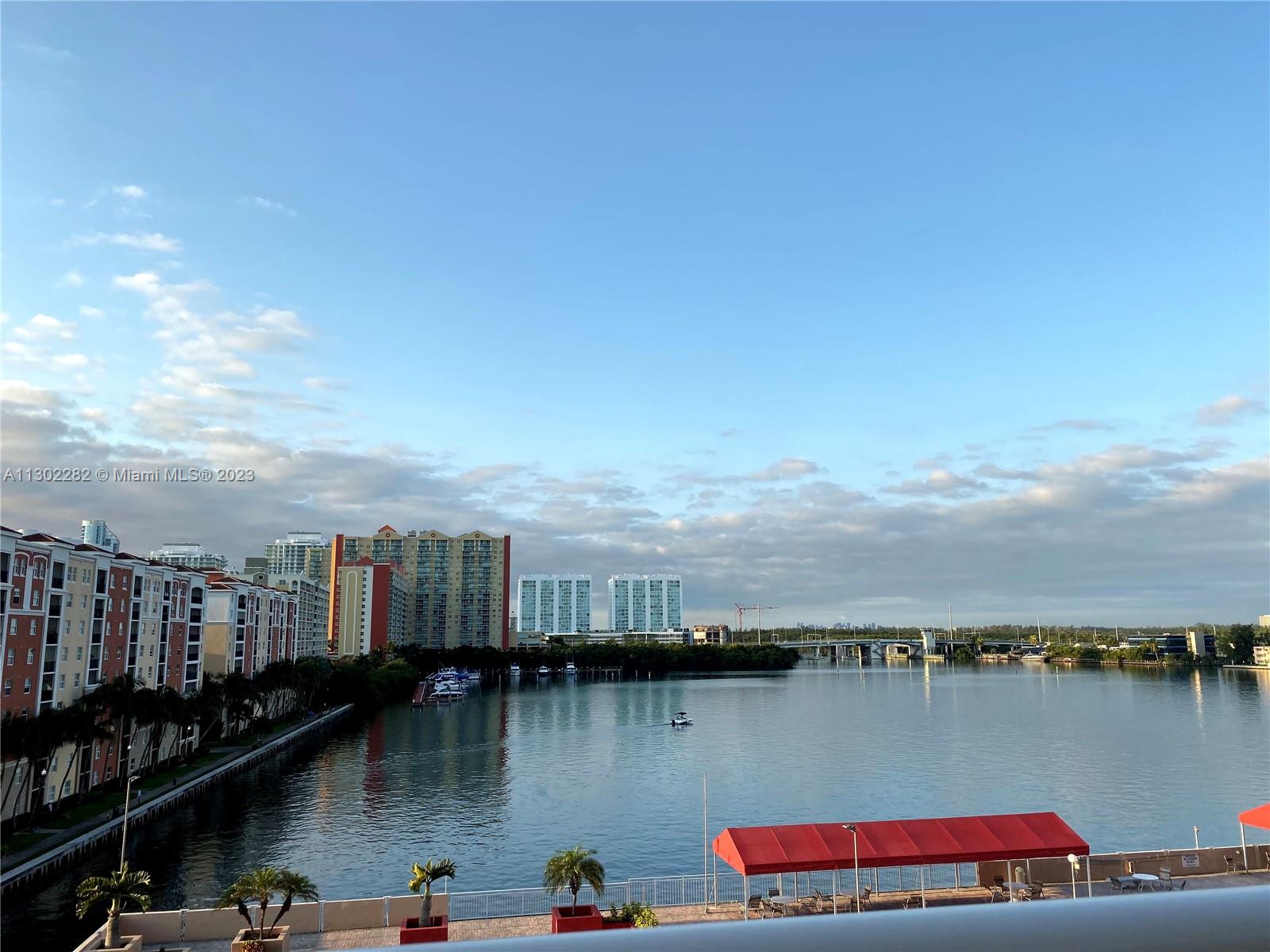 250 174th St, Sunny Isles Beach, Florida 33160, 2 Bedrooms Bedrooms, ,2 BathroomsBathrooms,Residential,Sold,WINSTON TOWERS 100,174th St,A11302282