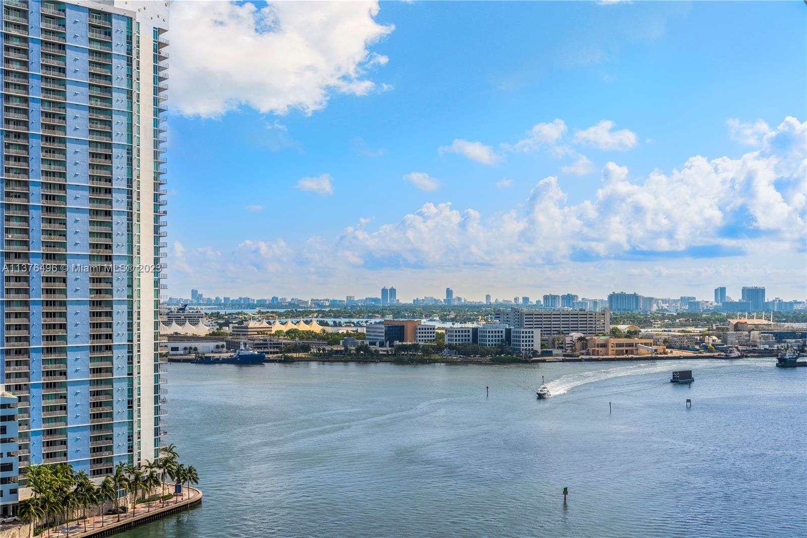 901 Brickell Key Blvd, Miami, Florida 33131, 2 Bedrooms Bedrooms, ,2 BathroomsBathrooms,Residential,Sold,CARBONELL,Brickell Key Blvd,A11376496