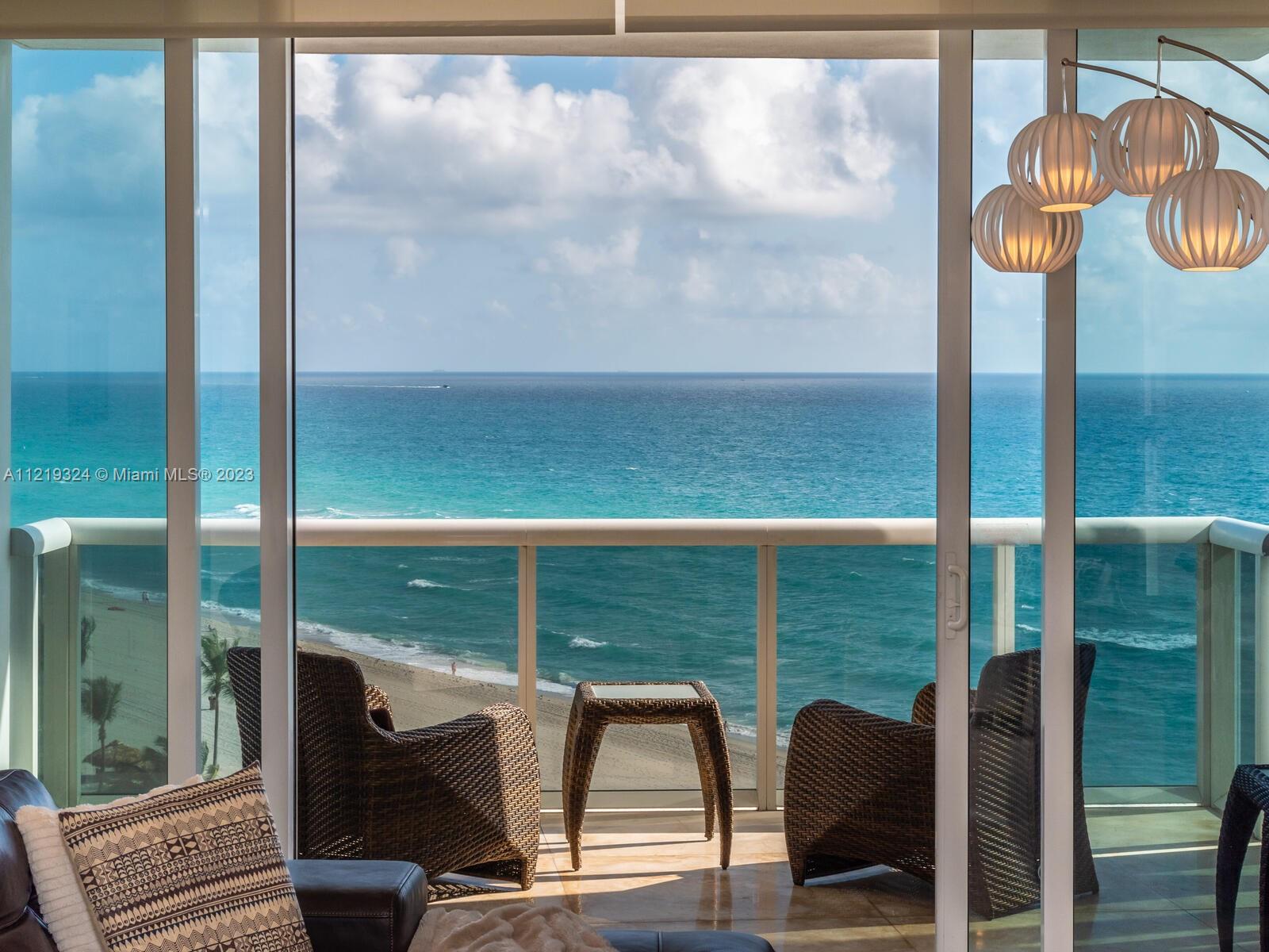 18201 Collins Ave, Sunny Isles Beach, Florida 33160, 3 Bedrooms Bedrooms, ,3 BathroomsBathrooms,Residential,Sold,Trump Royale,Collins Ave,A11219324