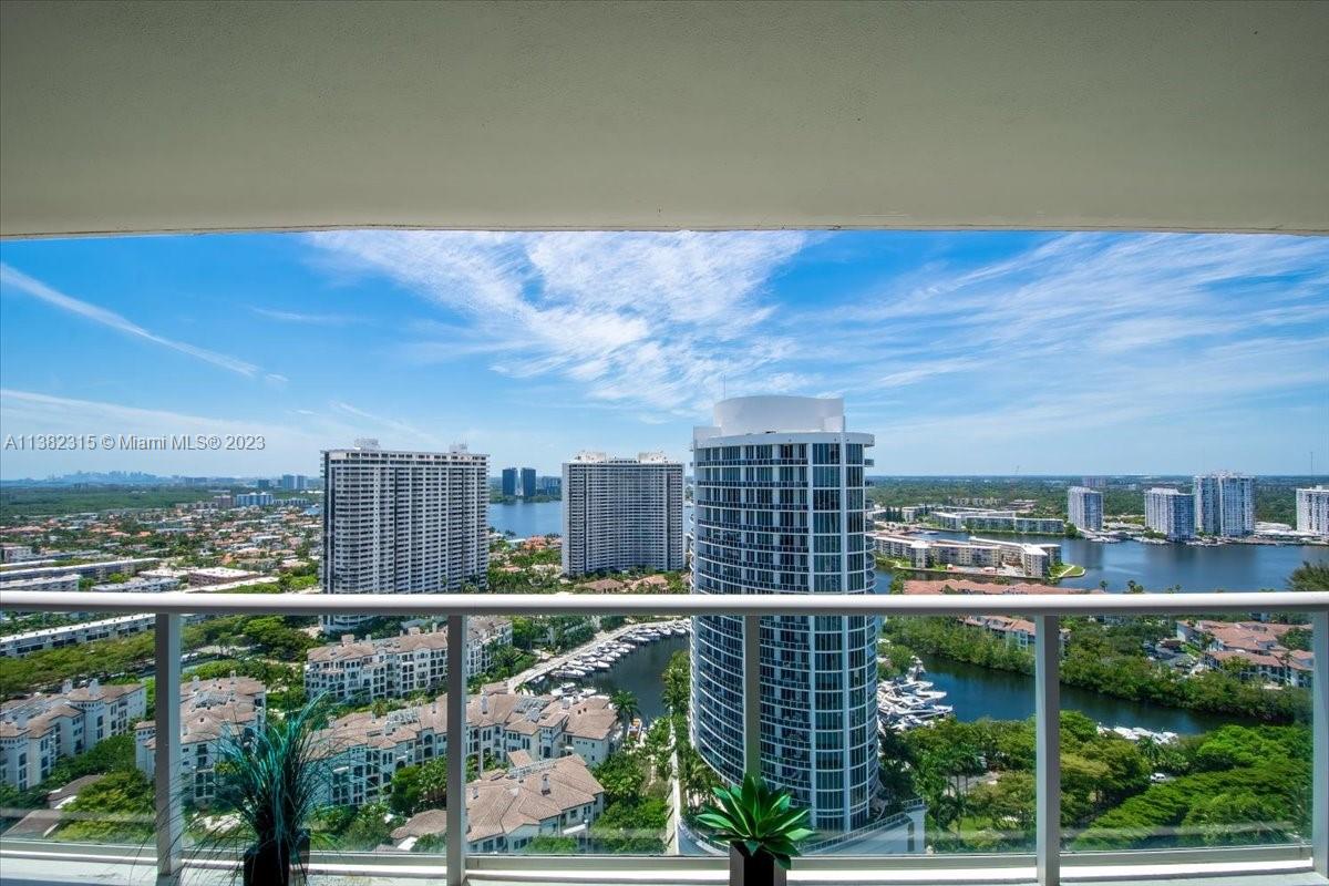 4000 Island Blvd, Aventura, Florida 33160, 2 Bedrooms Bedrooms, ,2 BathroomsBathrooms,Residential,Sold,Williams Island,Island Blvd,A11382315