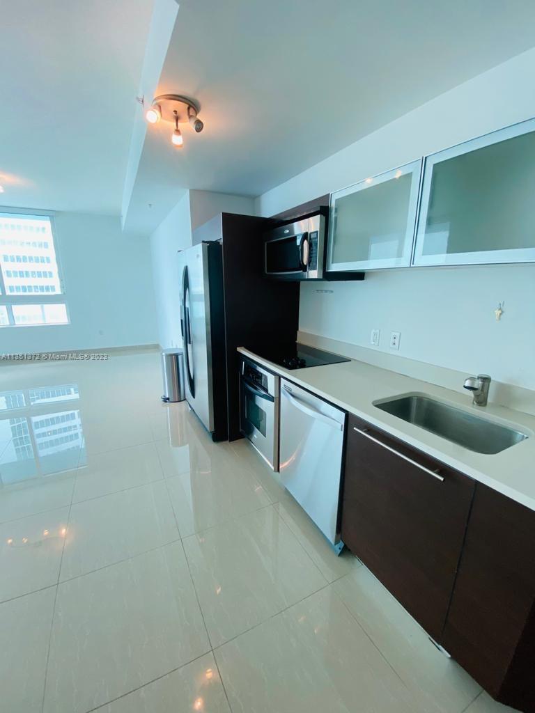 1900 Bayshore Dr, Miami, Florida 33132, ,1 BathroomBathrooms,Residential,Sold,QUANTUM ON THE BAY CONDO,Bayshore Dr,A11351372