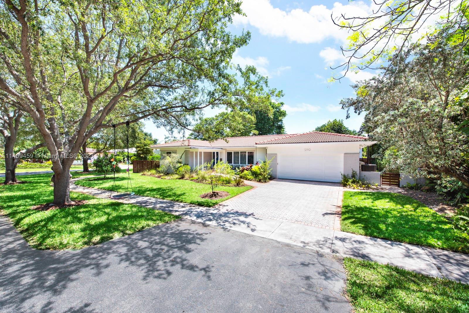 1290 103rd St, Miami Shores, Florida 33138, 3 Bedrooms Bedrooms, ,3 BathroomsBathrooms,Residential,Sold,BAY BREEZE SEC MIAMI SHOR,103rd St,A11409459