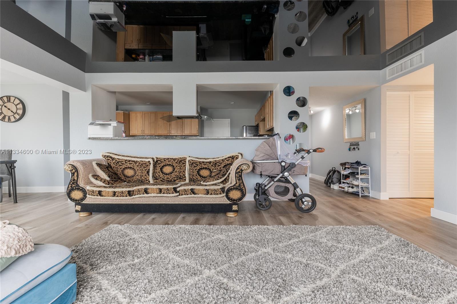 401 Golden Isles Dr, Hallandale Beach, Florida 33009, 2 Bedrooms Bedrooms, ,2 BathroomsBathrooms,Residential,Sold,OCEAN VIEW TOWERS CONDO,Golden Isles Dr,A11334600