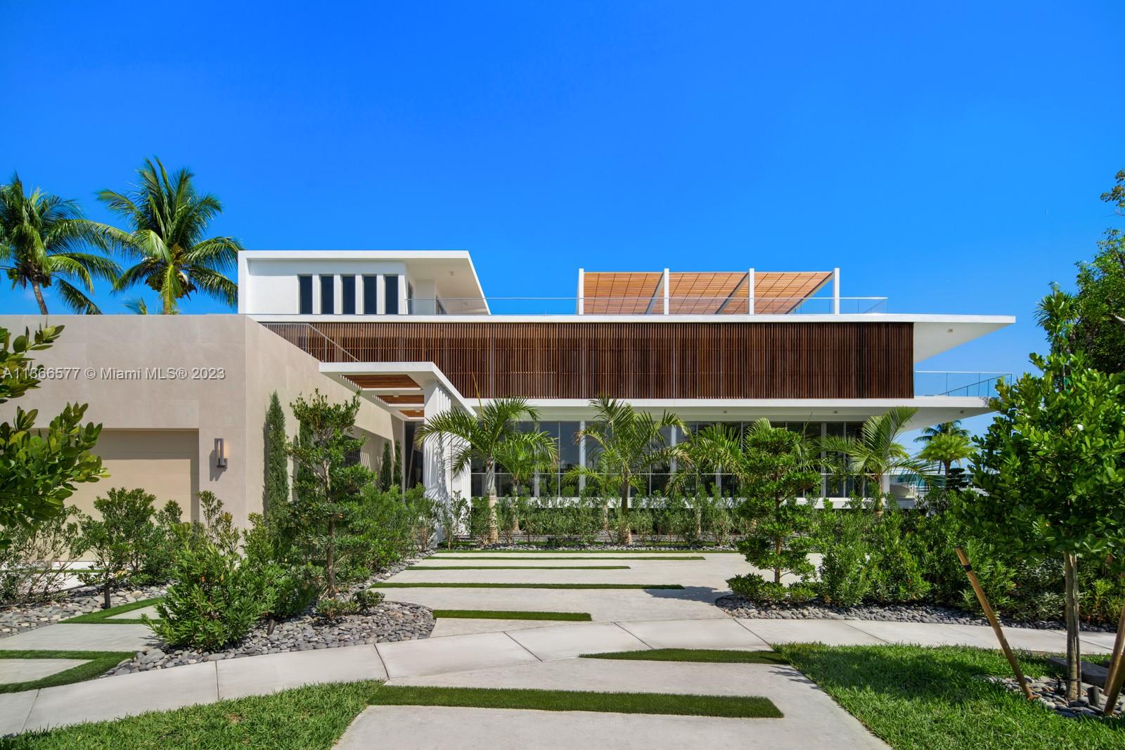 13390 Biscayne Bay Dr, North Miami, Florida 33181, 6 Bedrooms Bedrooms, ,8 BathroomsBathrooms,Residential,Sold,KEYSTONE ISLAND NO 5,Biscayne Bay Dr,A11366577