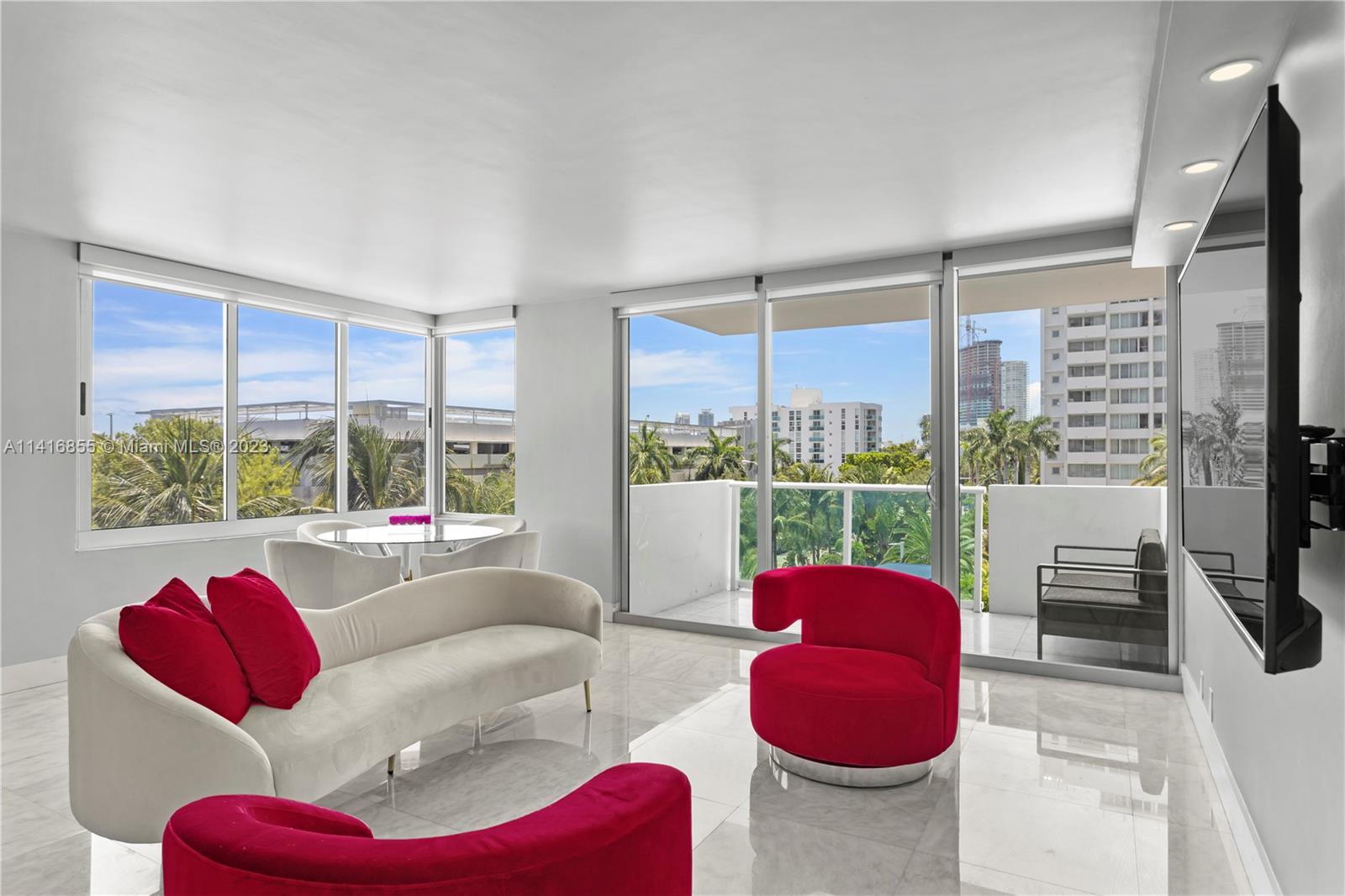 1200 West Ave, Miami Beach, Florida 33139, 1 Bedroom Bedrooms, ,1 BathroomBathrooms,Residential,Sold,Mirador Condominium,West Ave,A11416855
